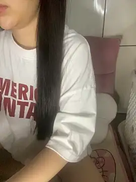 Snapshot of RubyBerry chatting on 09/18/25, 03:59 RubyBerry online show from 09/18/25, 03:59