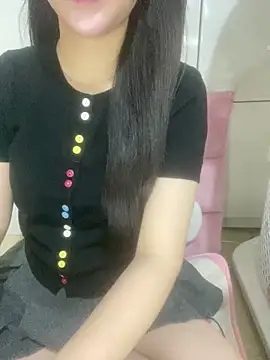 Snapshot of RubyBerry chatting on 09/24/25, 02:18 RubyBerry online show from 09/24/25, 02:18