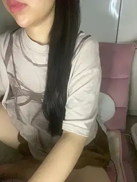 Snapshot of RubyBerry chatting on 09/14/25, 06:25 RubyBerry online show from 09/14/25, 06:25