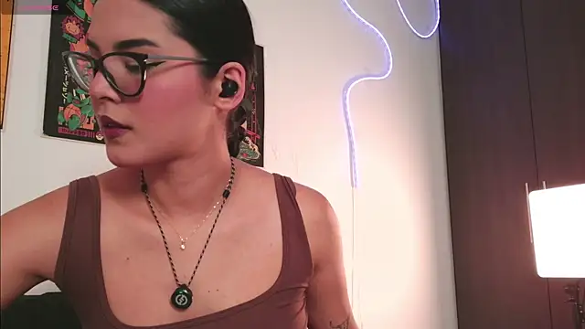 Aurorabeck  online show from 03/21/26, 01:40