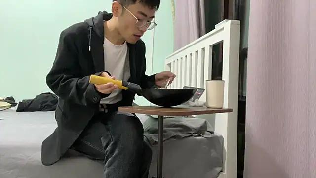 cily online show from 12/22/25, 11:43