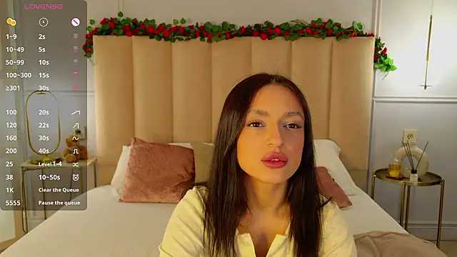 AdoraCortes online show from 02/03/26, 05:16