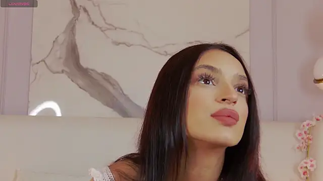 AdoraCortes online show from 10/14/25, 05:08