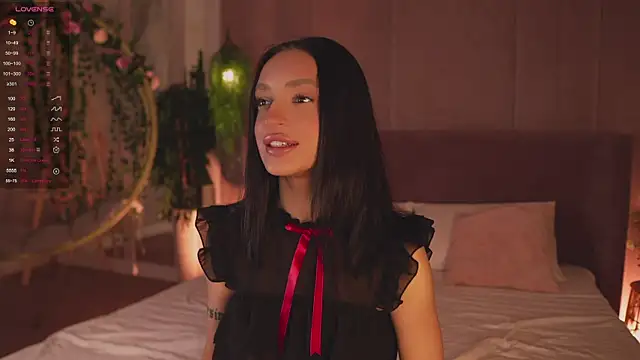 AdoraCortes online show from 11/23/25, 05:06