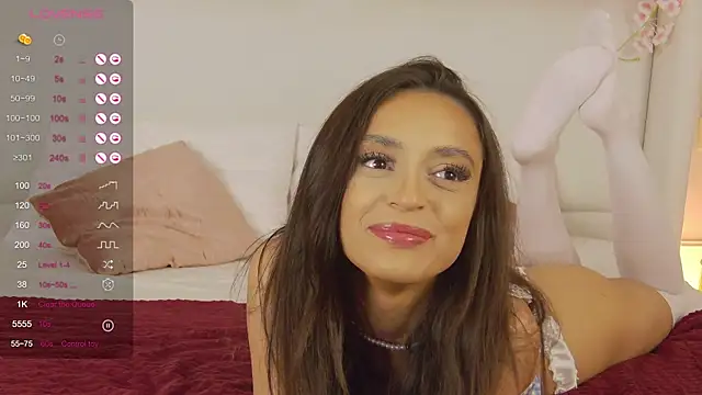 AdoraCortes online show from 09/15/25, 05:41