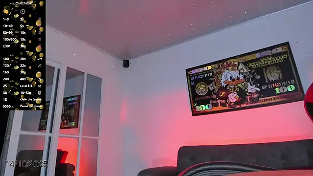 Snapshot of Ftm_xxxperiencie chatting on 10/15/25, 03:27 Ftm xxxperiencie online show from 10/15/25, 03:27