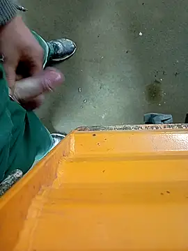 fickfreund019 online show from 10/21/25, 04:34