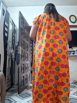 SIMIHOT online show from 02/25/26, 09:20