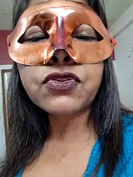 SIMIHOT online show from 11/18/25, 09:12