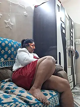 SIMIHOT online show from 11/02/25, 04:45