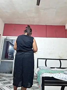 SIMIHOT online show from 11/17/25, 02:43