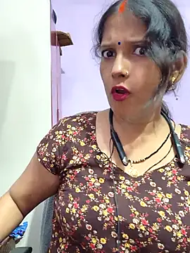Snapshot of Sonalihot_ chatting on 04/19/26, 10:05 Sonalihot online show from 04/19/26, 10:05