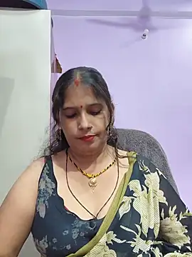 Snapshot of Sonalihot_ chatting on 05/19/26, 05:09 Sonalihot online show from 05/19/26, 05:09