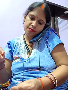 Snapshot of Sonalihot_ chatting on 04/21/26, 06:42 Sonalihot online show from 04/21/26, 06:42