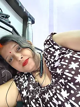Snapshot of Sonalihot_ chatting on 04/28/26, 09:35 Sonalihot online show from 04/28/26, 09:35