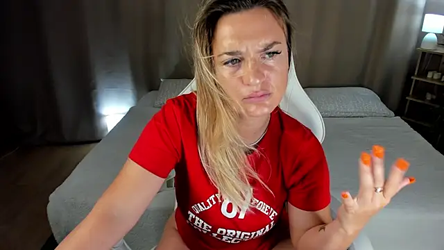 Marie Ellie online show from 06/14/26, 01:46