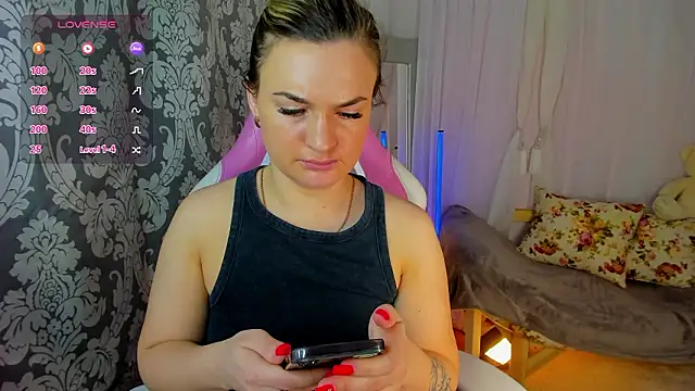 Marie Ellie online show from 03/25/26, 02:01