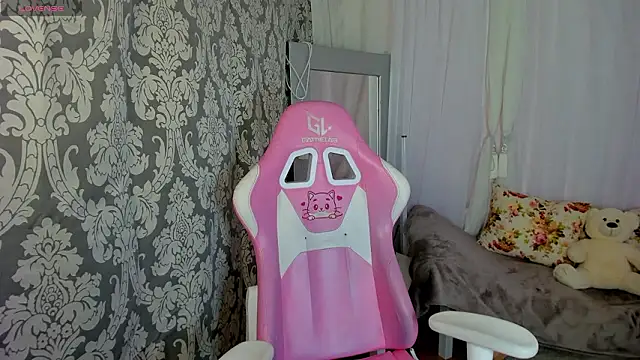 Marie Ellie online show from 03/27/26, 01:36