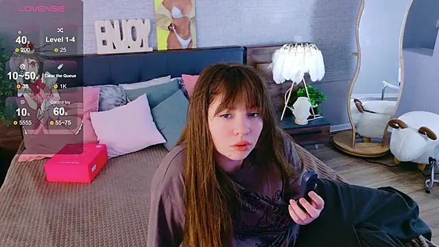 Moon  Bunny online show from 05/30/26, 03:39