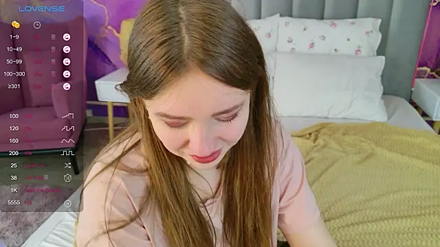 Moon  Bunny online show from 03/07/26, 03:17