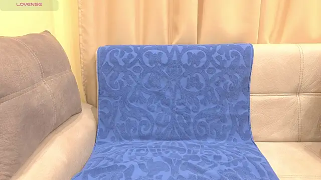 onebigkisss online show from 05/13/26, 08:54