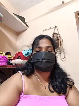 Snapshot of Tamil_Mithra chatting on 10/30/25, 04:37 Tamil Mithra online show from 10/30/25, 04:37