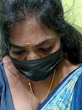 Snapshot of Tamil_Mithra chatting on 07/18/26, 08:56 Tamil Mithra online show from 07/18/26, 08:56