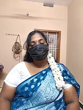 Snapshot of Tamil_Mithra chatting on 11/05/25, 11:57 Tamil Mithra online show from 11/05/25, 11:57