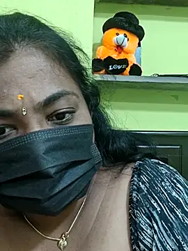 Snapshot of Tamil_Mithra chatting on 02/18/26, 07:17 Tamil Mithra online show from 02/18/26, 07:17