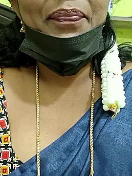 Snapshot of Tamil_Mithra chatting on 03/03/26, 06:09 Tamil Mithra online show from 03/03/26, 06:09