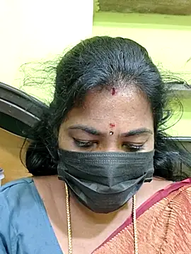 Snapshot of Tamil_Mithra chatting on 02/13/26, 07:52 Tamil Mithra online show from 02/13/26, 07:52