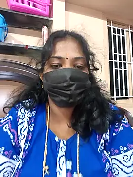 Snapshot of Tamil_Mithra chatting on 11/15/25, 08:46 Tamil Mithra online show from 11/15/25, 08:46