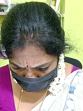 Snapshot of Tamil_Mithra chatting on 07/09/26, 05:01 Tamil Mithra online show from 07/09/26, 05:01