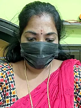 Snapshot of Tamil_Mithra chatting on 02/12/26, 10:26 Tamil Mithra online show from 02/12/26, 10:26