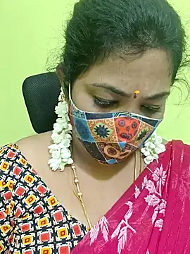 Snapshot of Tamil_Mithra chatting on 07/04/26, 09:04 Tamil Mithra online show from 07/04/26, 09:04