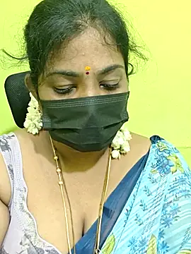 Snapshot of Tamil_Mithra chatting on 07/11/26, 05:57 Tamil Mithra online show from 07/11/26, 05:57