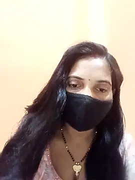 Payal-001 online show from 10/24/25, 12:48