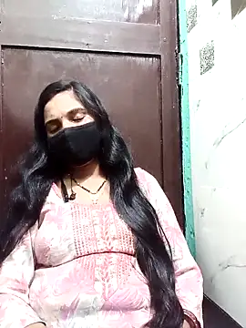 Payal-001 online show from 11/14/25, 10:52