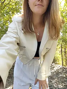 YOOUR EVAA online show from 09/14/25, 06:03