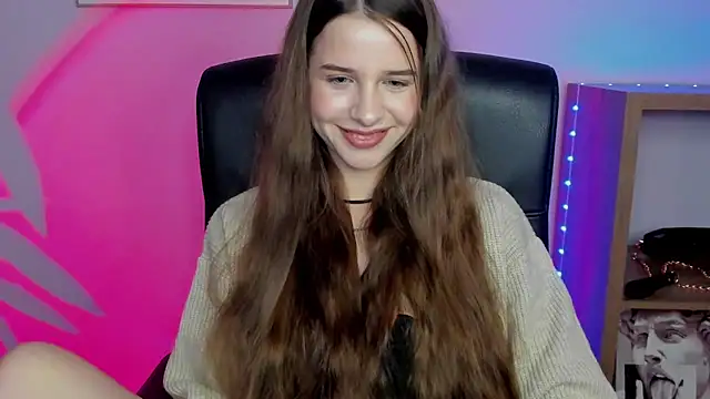 LuxMaya online show from 10/06/25, 07:31