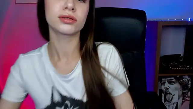 LuxMaya online show from 02/12/26, 08:14