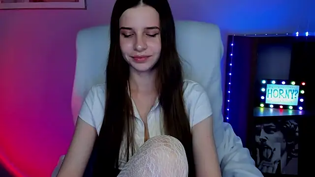 LuxMaya online show from 03/24/26, 08:14