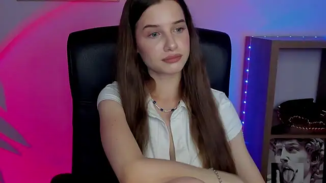 LuxMaya online show from 10/01/25, 07:13