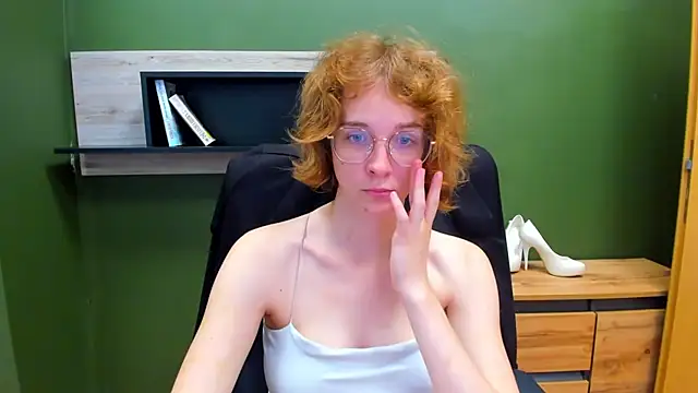 juicyPenny online show from 09/09/25, 06:34