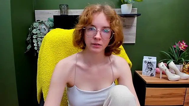 juicyPenny online show from 10/20/25, 06:15