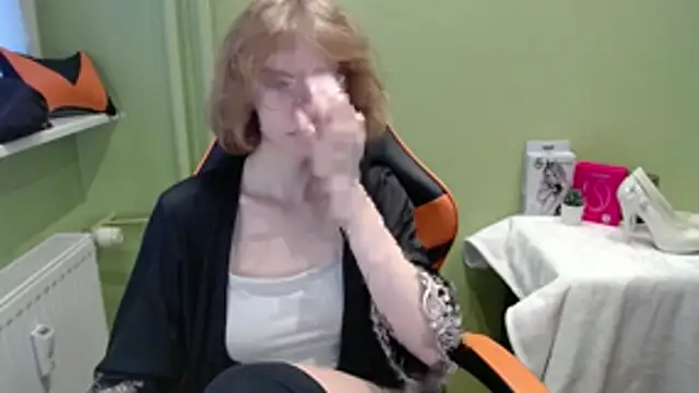 juicyPenny online show from 11/20/25, 07:31