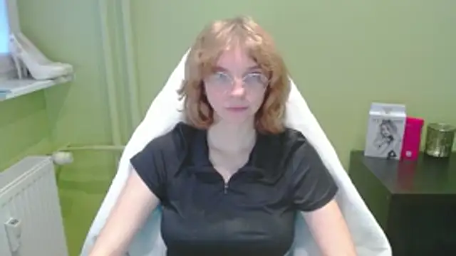 juicyPenny online show from 12/16/25, 07:34