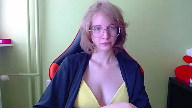 juicyPenny online show from 05/19/26, 09:16