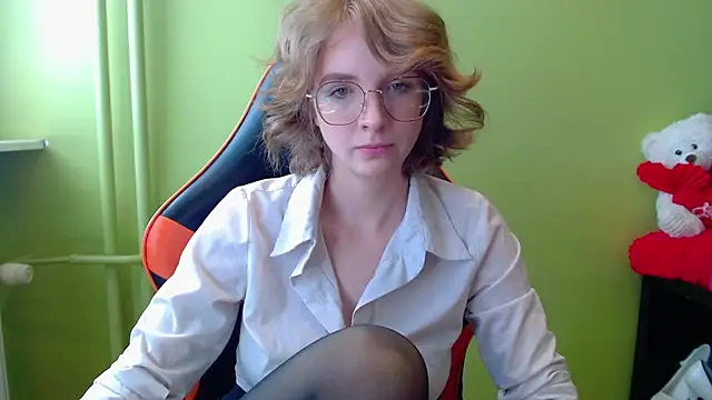 juicyPenny online show from 04/24/26, 08:38