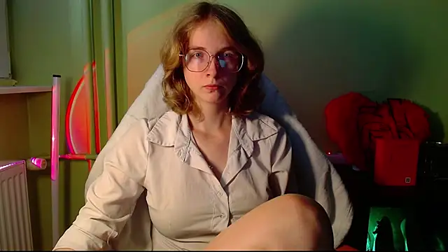 Snapshot of juicyPenny chatting on 07/13/26, 10:36 juicyPenny online show from 07/13/26, 10:36